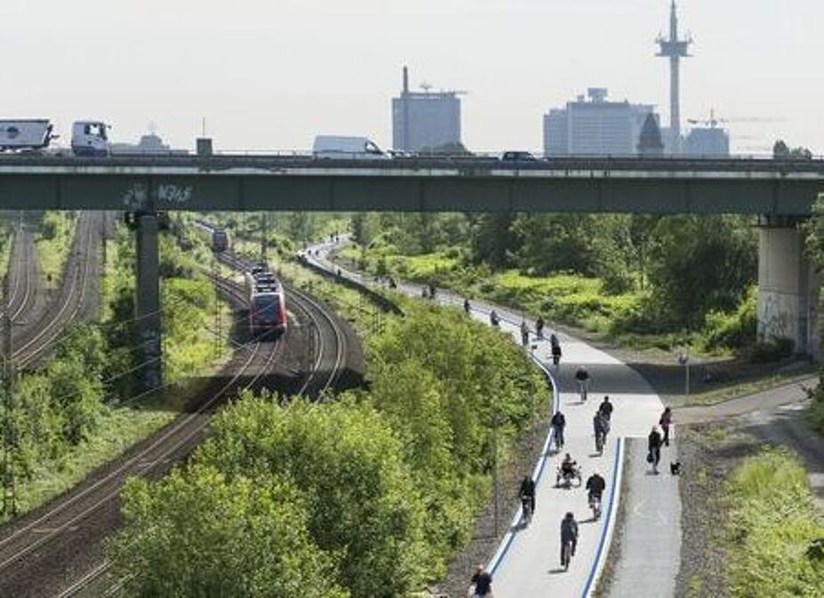 Radschnellweg Ruhr R1 „Essen Panorama“ Radschnellweg Ruhr R1 „Essen Panorama“